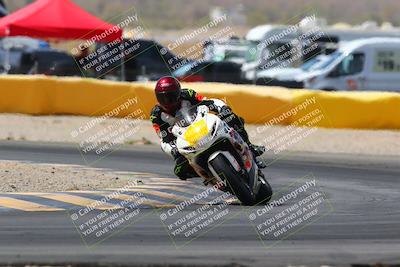 media/Apr-10-2022-SoCal Trackdays (Sun) [[f104b12566]]/Turn 2 (1135am)/